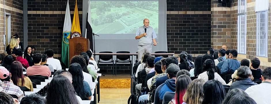Jornada de inducción a estudiantes de primer ingreso Jornada de inducción a estudiantes de primer ingreso