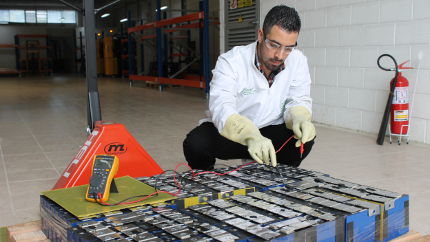 Una «clínica de baterías», novedosa apuesta de alianza UdeA y Tronex