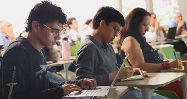 Foto de estudiantes de la FDCP de la UdeA