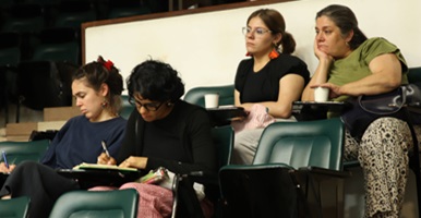 Foto de estudiantes de la FDCP