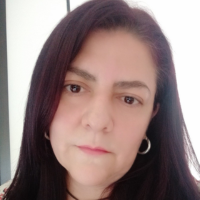 Profesora Lina Patricia Casas. Especialización en Evaluación Socioeconómica de Proyectos.