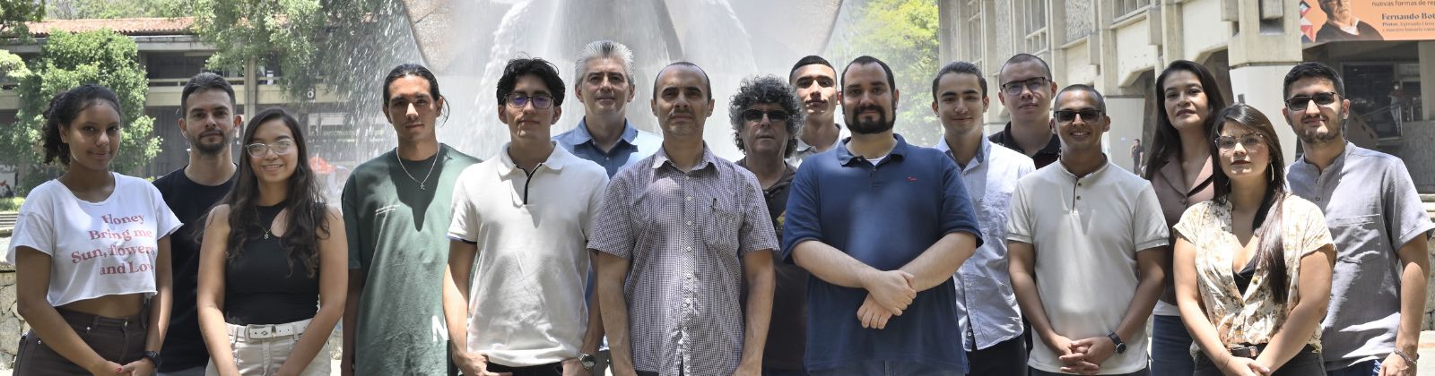 Integrantes Grupo de investigación foto con 16 personas