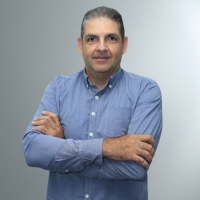 Fotografía del profesor Luis Fernando Gómez